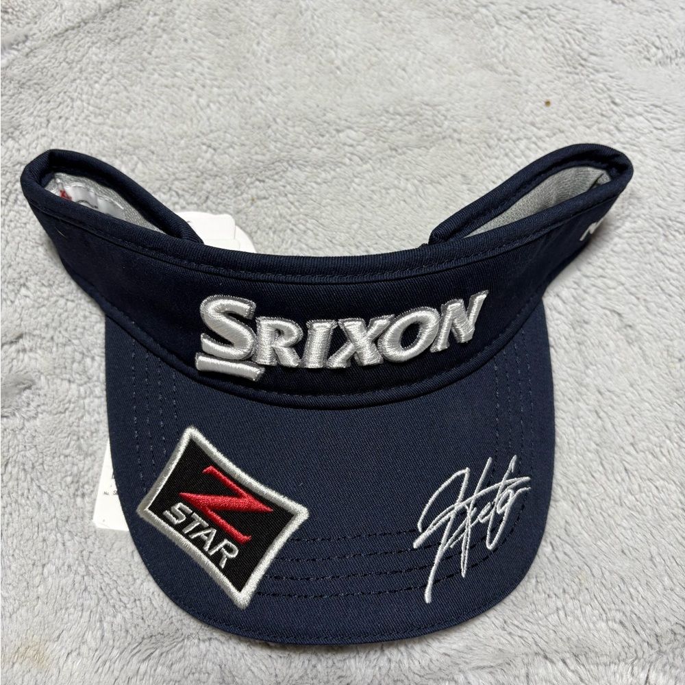 SRIXON Golf sun visor men’s signed by Hideki Matsuyama navy. NEW.
